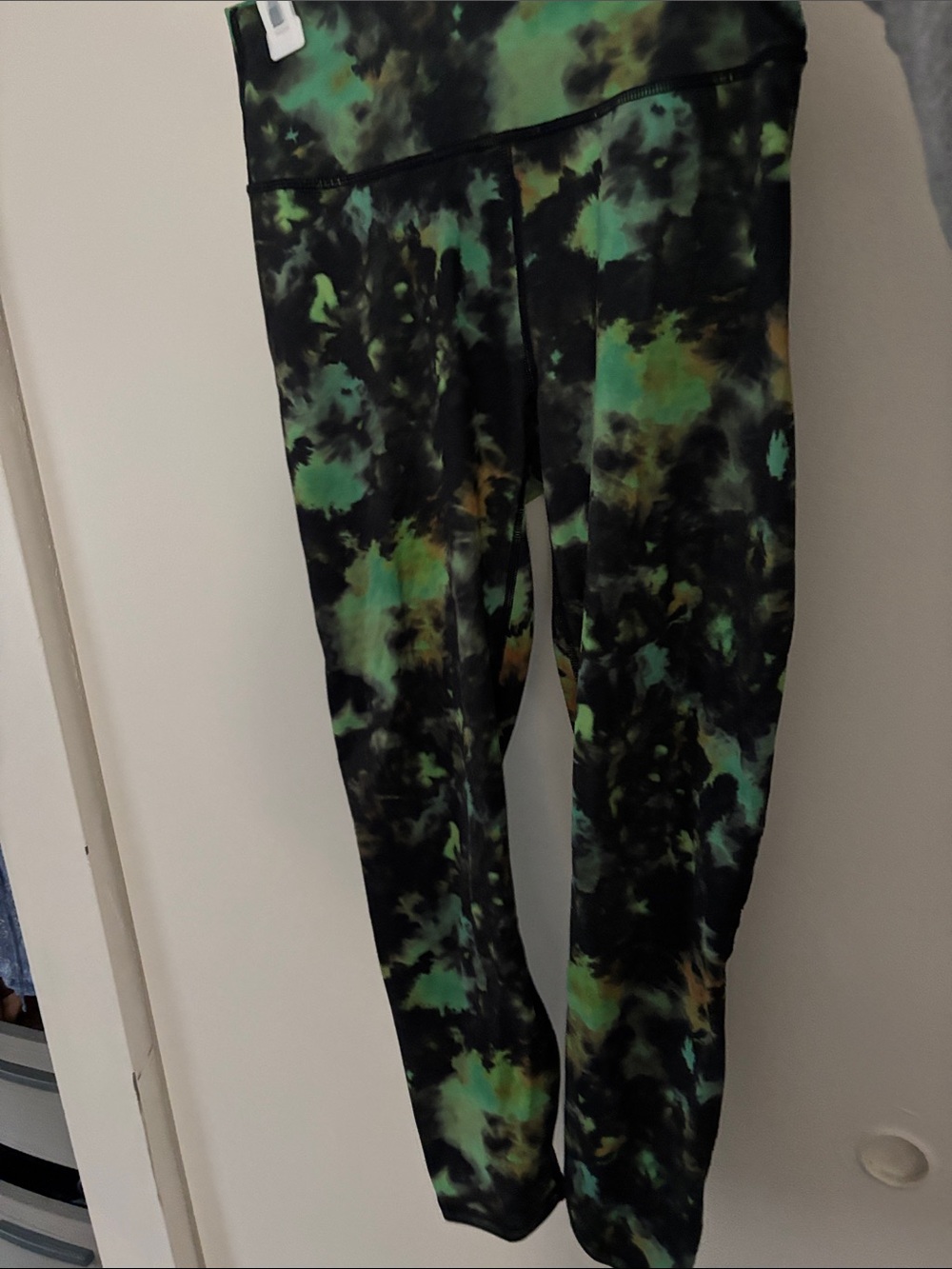 Fabletics power hold Leggings in Green and Black